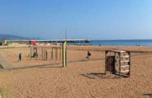 Tranquilo. Cerca de la Playa. Bien Comunicado