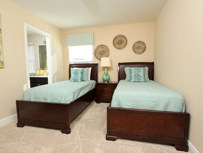 5 bedrooms, iron/ironing board, WiFi, bed sheets - Last Minute Disney Getaway! Private Pool, Hot Tub & Game Room. Book Now! #6170 (Orlando)