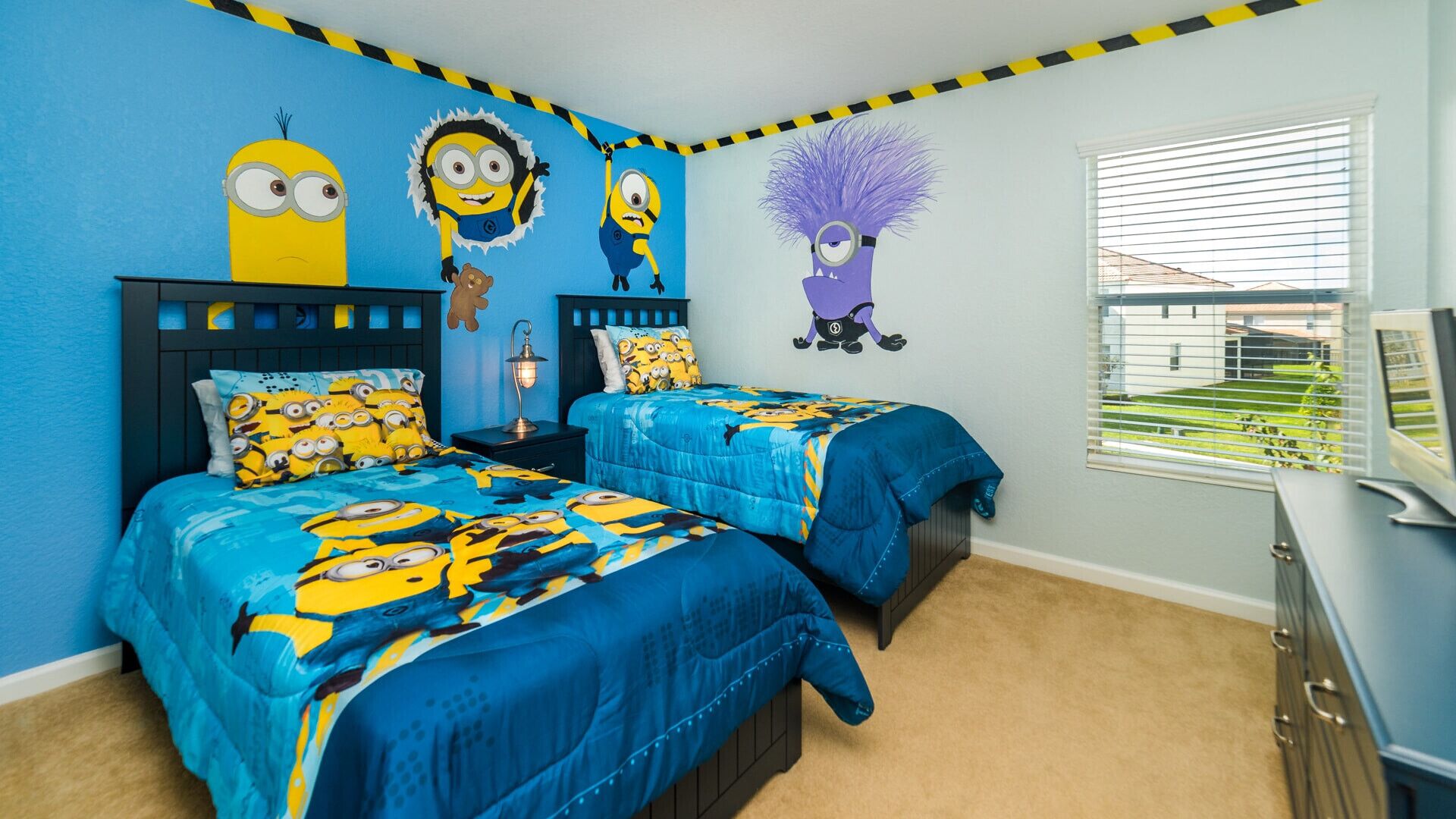 6 bedrooms, iron/ironing board, WiFi, bed sheets