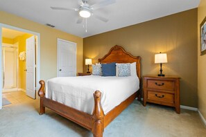 6 bedrooms, iron/ironing board, WiFi, bed sheets