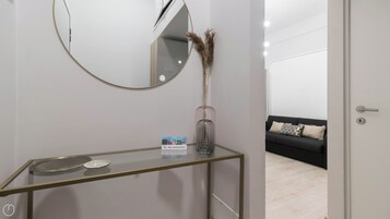 Apartment (0 Bedroom) | Interior