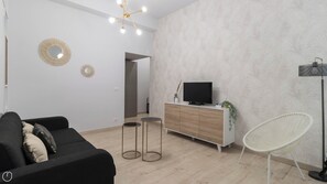 Apartment (0 Bedroom) | Interior