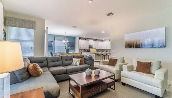 Smart TV, table tennis