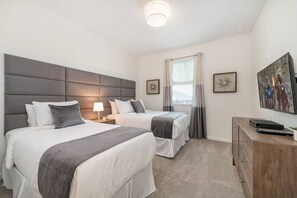 7 bedrooms, iron/ironing board, WiFi, bed sheets - Last Minute Disney! Private Pool, Hot Tub, Game Room & Themed Bedrooms. Book Now! #30834 (Orlando)