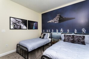 5 bedrooms, iron/ironing board, WiFi, bed sheets