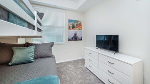 2 dormitorios, tabla de planchar con plancha, wifi y ropa de cama