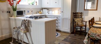 Pass the Keys | Magical period house in the heart of Ludlow