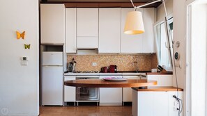 Apartment (2 Bedrooms) | Private kitchen - Aurelia Harbour 103 (Andora)