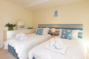 2 bedrooms, individually decorated, individually furnished, free WiFi - Carbis Sands (St Ives)