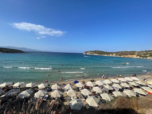 Villa Hibiscus ★ Private Pool • Near Voulisma Beach • Mountain Views