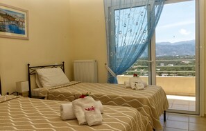 2 bedrooms, in-room safe, iron/ironing board, travel crib