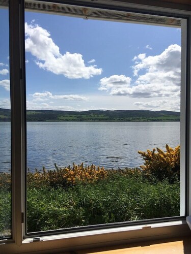 Peaceful Sea View Home Close to Inverness