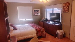 1 chambre, fer et planche à repasser, Wi-Fi gratuit, draps fournis