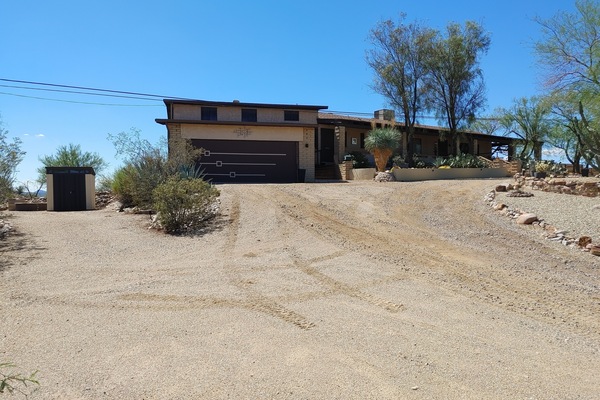 Front entrance & Parking