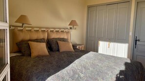 1 dormitorio, caja fuerte, tabla de planchar con plancha y wifi gratis