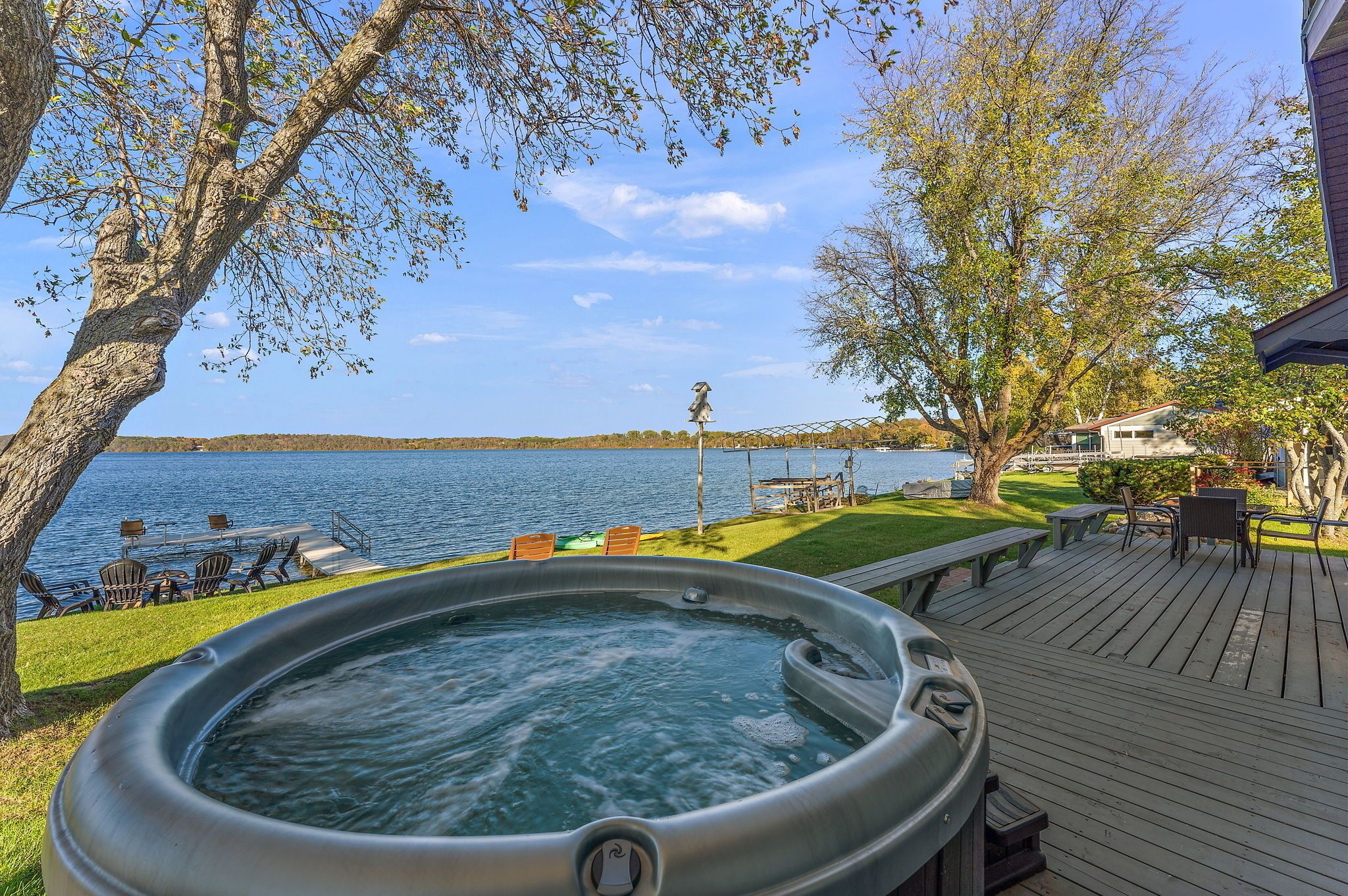 Fall Bliss: Hot Tub +Kayaks+Provided Firewood
