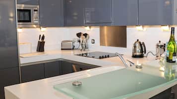 Ferienhaus | Eigene Küche | Kühlschrank, Geschirrspüler, Wasserkocher, Toaster