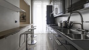 Comfort Apartment | Private kitchen | Full-sized fridge, microwave, electric kettle, toaster - Italianway - The B Village New (Milan)