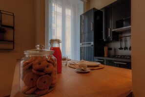 Comfort Apartment | Private kitchen | Full-size fridge, microwave, electric kettle, toaster - Italianway - The B Village New (Milan)