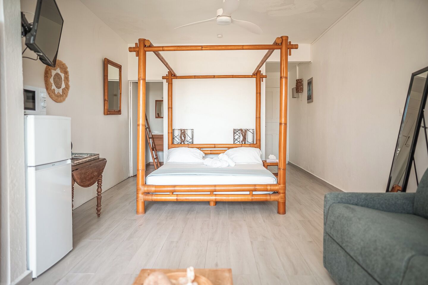 Suite estándar, baño en la habitación, vista al mar | Wifi gratis 
