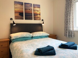 2 chambres, lit parapluie, Wi-Fi gratuit, draps fournis