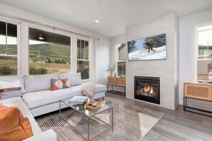 Tv, pejs, videospil, stereoanlæg