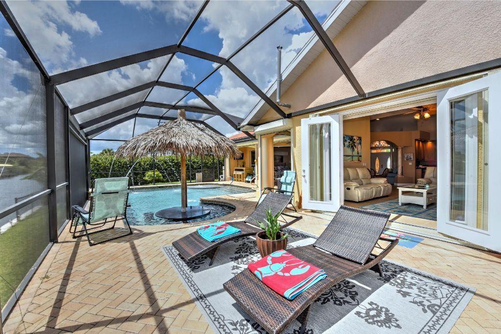 ESCAPE IN THIS LUXURY VACATION VILLA  AS SOON AS YOU WALKIN IT'S VACATION TIME
