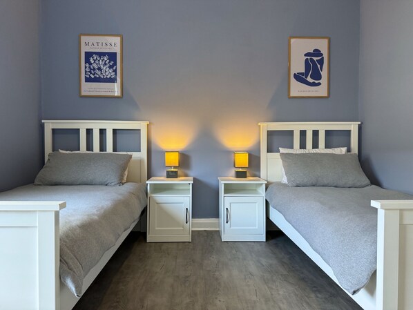 2 bedrooms, iron/ironing board, free WiFi, bed sheets