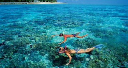 Coral Cove Hideaway | Guest House & Heated Pool!