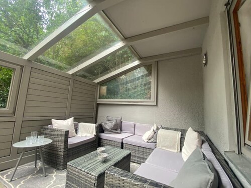 Geräumige Wohnung mit Wintergarten