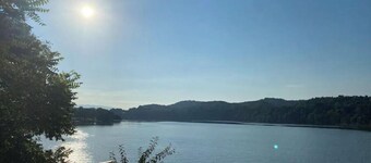 Sunrise Deck and Boat Slip. Peace and Fun! 