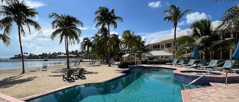 Piscine extérieure
