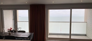 Apartment, Berbilang Katil | 2 bilik tidur, seterika/papan seterika, Wi-fi percuma, cadar katil