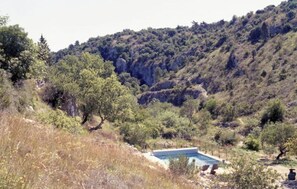 Alberca al aire libre y alberca climatizada