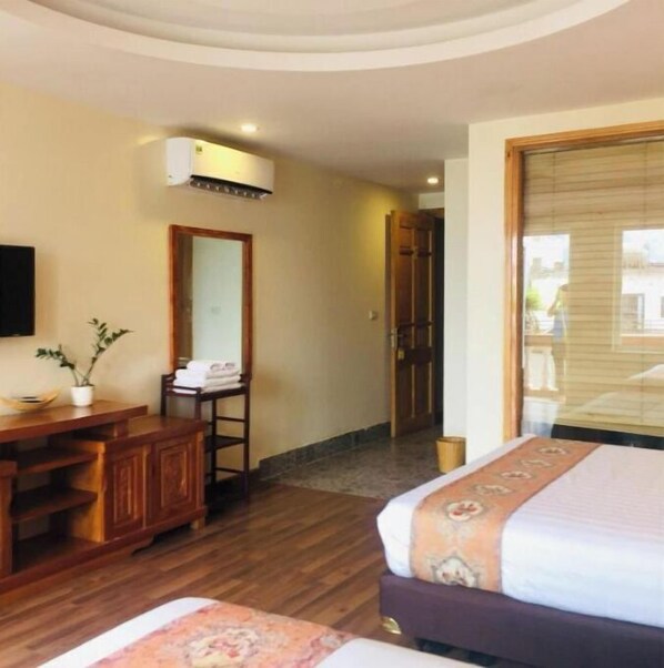 1 bedroom - Lien Minh Hostel & Homestay- Family Balcony Room With Mountain View (Sa Pa)