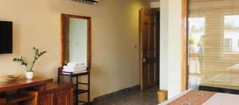 Lien Minh Hostel & Homestay-  Family Balcony Room With Mountain View