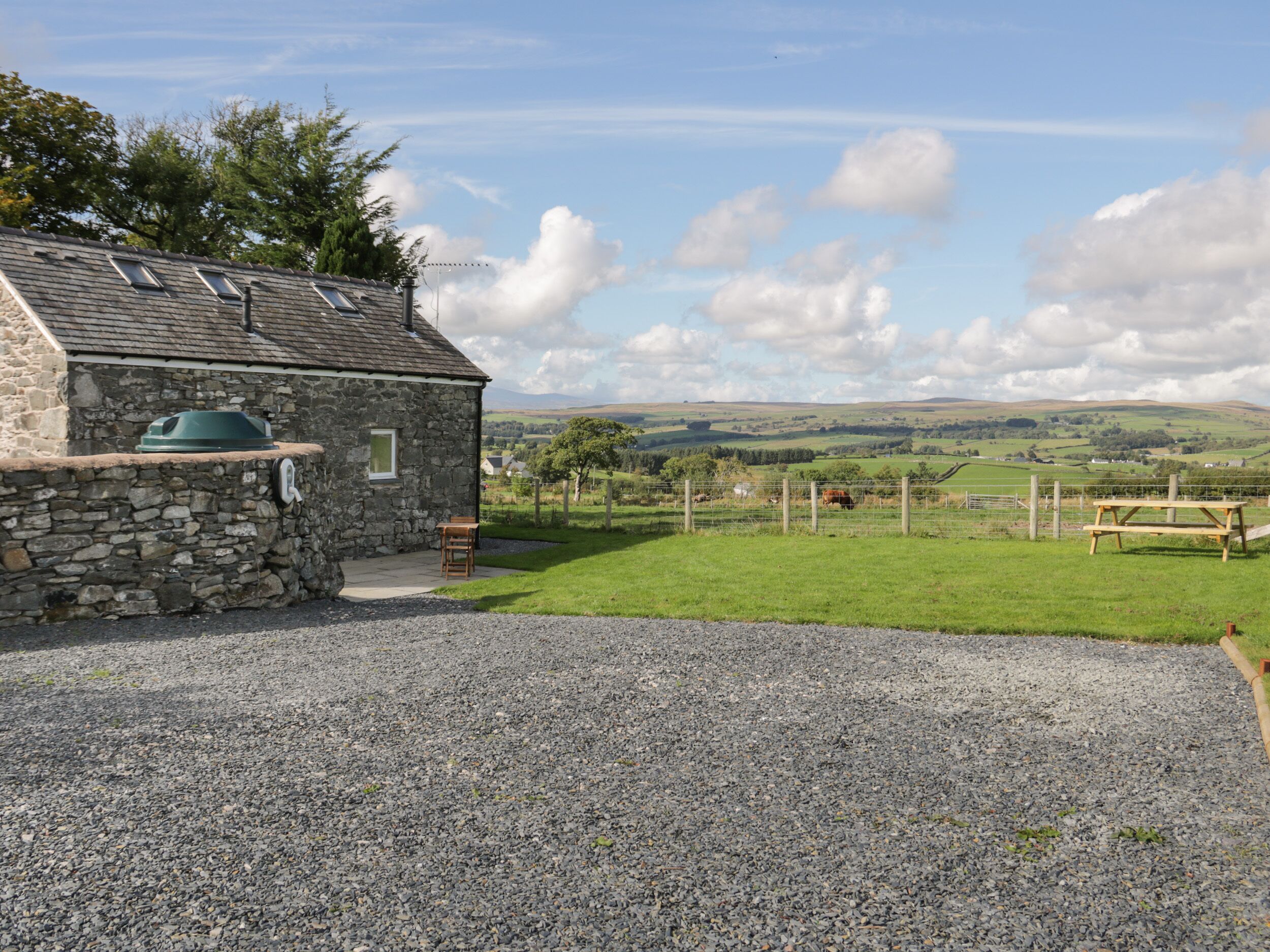 Cottage | Property grounds