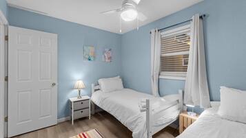 4 chambres, bureau, fer et planche Ă repasser, Wi-Fi gratuit