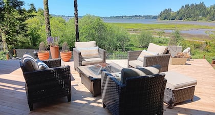 Gypsy by the Bay with Fireplace