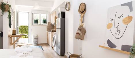 Design Studio | Individually furnished, laptop workspace, free WiFi, bed sheets