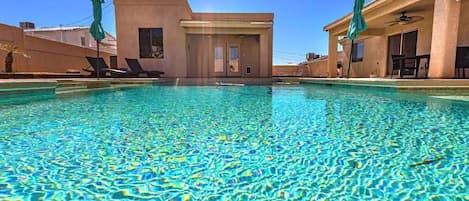 Piscine extérieure