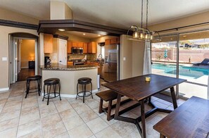 Dining - PARADISE Vacation Home w/ RV Parking (Lake Havasu City)