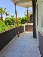 Family Apartment | 1 bedroom, free cribs/infant beds, rollaway beds, bed sheets