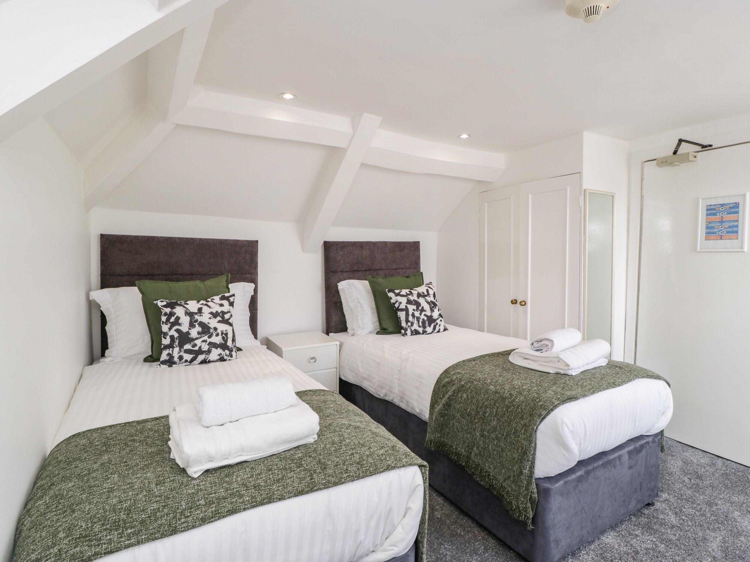 8 bedrooms, individually decorated, individually furnished, free WiFi