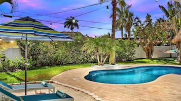 Een verwarmd zwembad