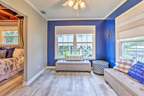 TV, books, printers - Waterfront Home: Spectacular On-Site Fishing! (Panacea)