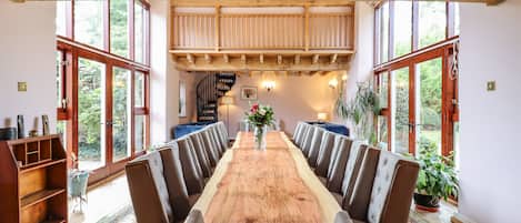 Kylskåp, diskmaskin, vattenkokare och brödrost