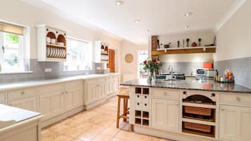 Fridge, dishwasher, electric kettle, toaster