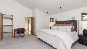 4 chambres, fer et planche à repasser, Wi-Fi, draps fournis