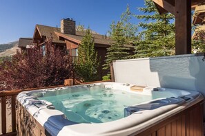 室外 SPA 浴缸